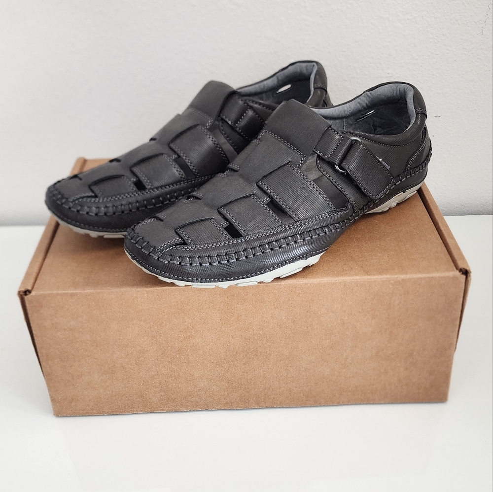 Men's dark gray GBX loafers